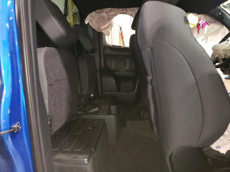 Photo 10 from auction – 2017 TOYOTA TACOMA with VIN 5TFSZ5AN6HX092000