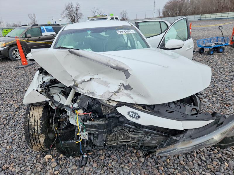 Photo 11 from auction – 2012 KIA OPTIMA LX with VIN 5XXGM4A70CG052110
