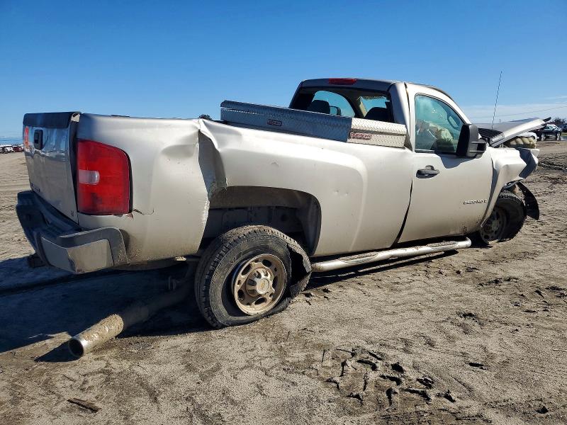 Фото 3 с аукциона – 2008 CHEVROLET SILVERADO с VIN 1GCHK24628E194374