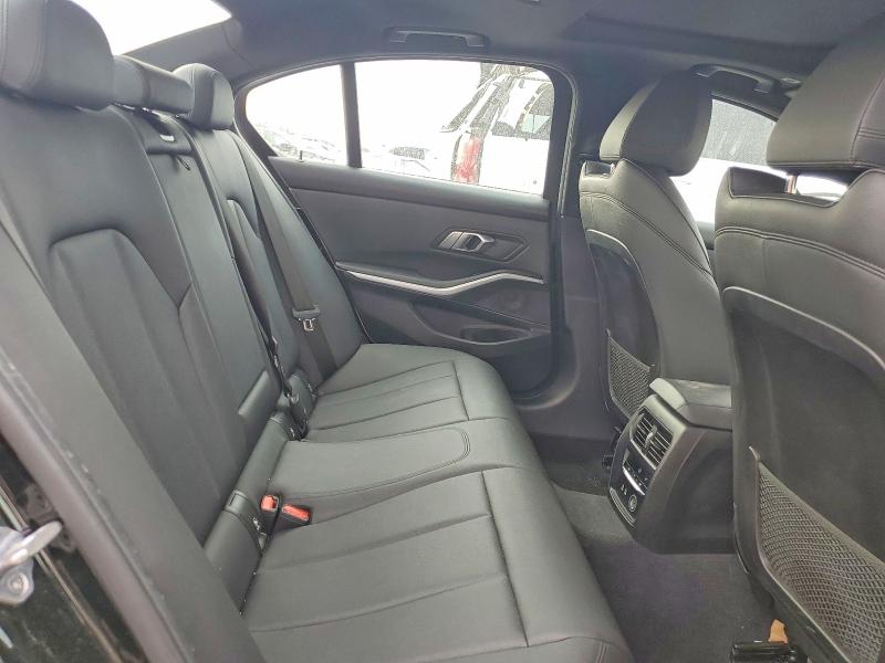 Photo 10 from auction – 2020 BMW 330XI with VIN 3MW5R7J0XL8B23735
