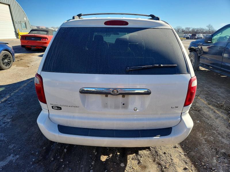 Photo 6 from auction – 2001 CHRYSLER TOWN & COU with VIN 2C4GP44G01R104732