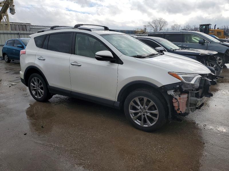 Photo 4 from auction – 2017 TOYOTA RAV4 with VIN JTMDFREV2HJ707518