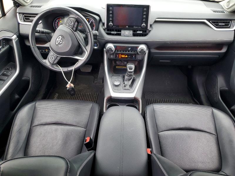 Photo 8 from auction – 2019 TOYOTA RAV4 LIMIT with VIN JTMN1RFV2KD521047