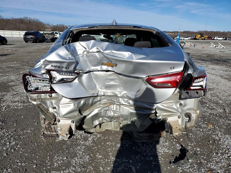 Photo 6 from auction – 2020 CHEVROLET MALIBU LT with VIN 1G1ZD5ST3LF046402