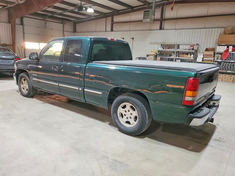 Photo 2 from auction – 2002 CHEVROLET SILVERADO with VIN 2GCEC19T421175844