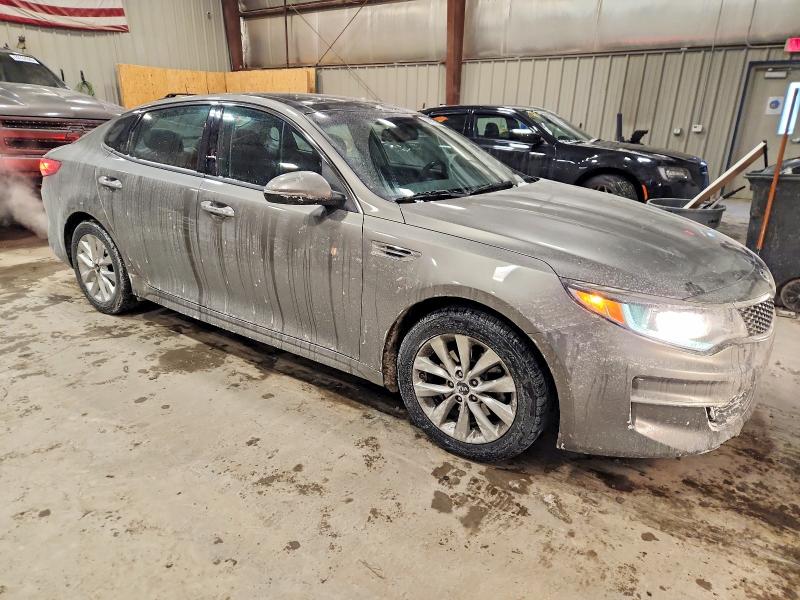 Photo 4 from auction – 2016 KIA OPTIMA with VIN 5XXGU4L36GG034436