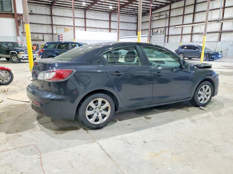 Photo 3 from auction – 2012 MAZDA 3 with VIN JM1BL1UGXC1575797