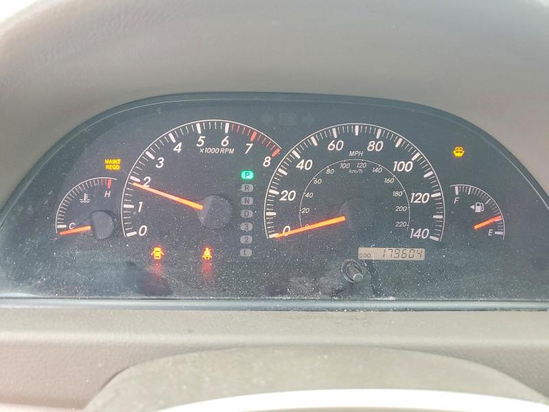 Photo 9 from auction – 2005 TOYOTA CAMRY LE with VIN 4T1BE32K15U941432