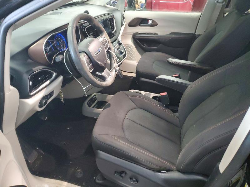 Photo 7 from auction – 2017 CHRYSLER PACIFICA T with VIN 2C4RC1DG0HR638357