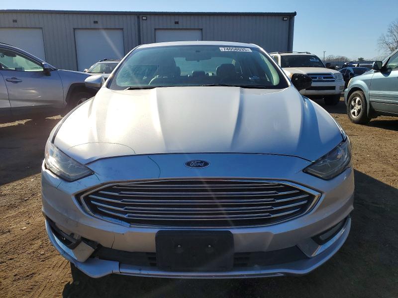 Photo 5 from auction – 2017 FORD FUSION with VIN 3FA6P0LU1HR357290
