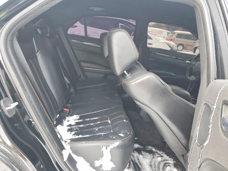 Photo 10 from auction – 2016 CHRYSLER 300 with VIN 2C3CCABG2GH358361