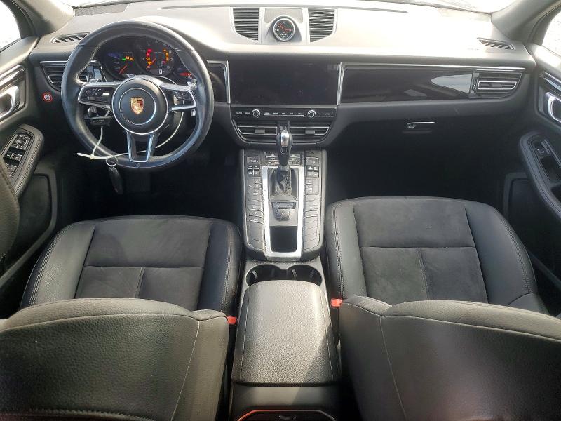 Photo 8 from auction – 2019 PORSCHE MACAN with VIN WP1AA2A54KLB06300