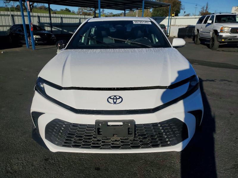 Zdjęcie 5 z aukcji – 2026 TOYOTA CAMRY z VIN 4T1DAACKXTU230591