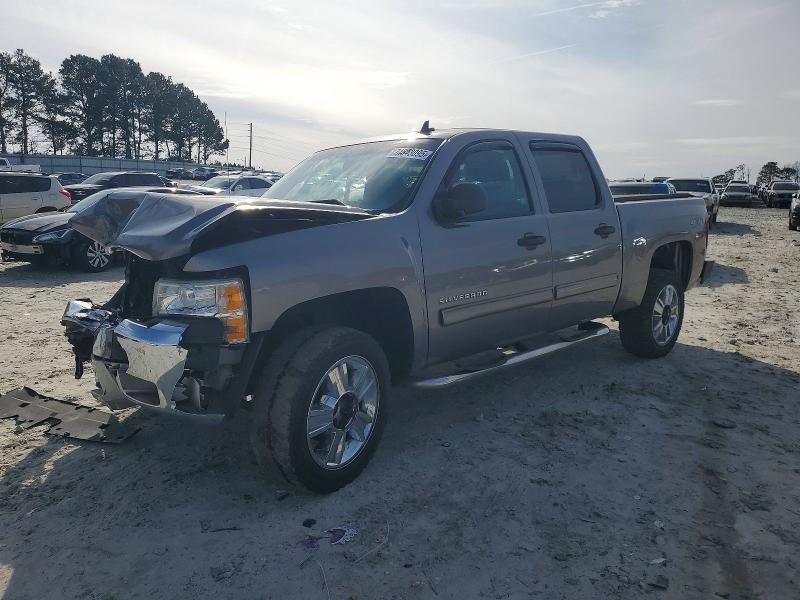 CHEVROLET SILVERADO 2013 with VIN 3GCPKSE78DG319061 - Photo from auction