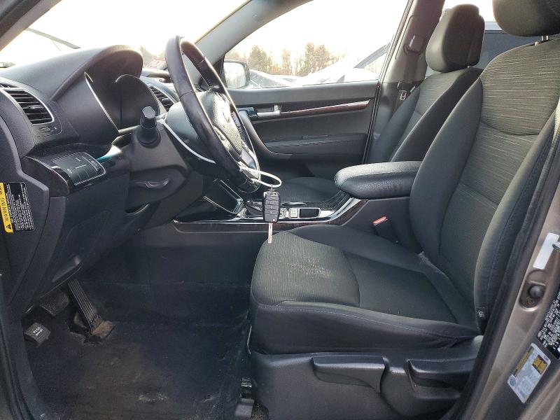Photo 7 from auction – 2014 KIA SORENTO LX with VIN 5XYKTDA65EG508637
