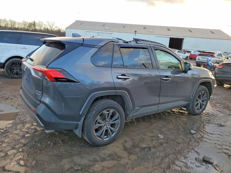 Photo 3 from auction – 2024 TOYOTA RAV4 LIMIT with VIN JTMD6RFV6RD136016
