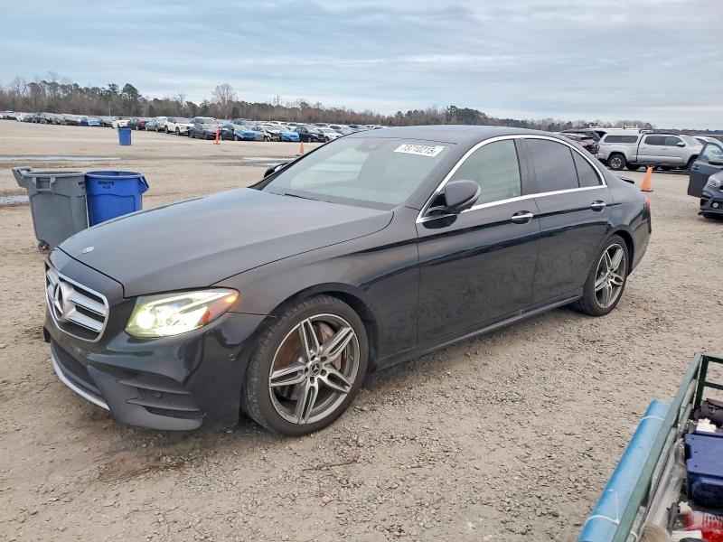 MERCEDES-BENZ E 2019 with VIN WDDZF4JB2KA638587 - Photo from auction