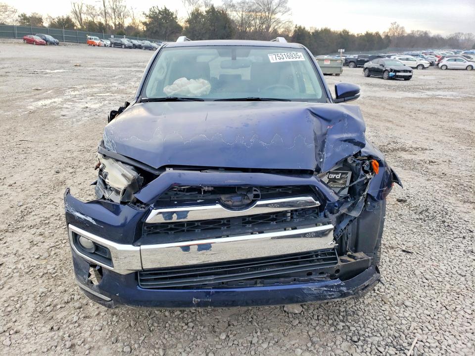 Photo 5 from auction – 2015 TOYOTA 4RUNNER SR with VIN JTEBU5JR2F5223171