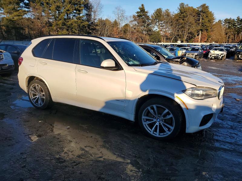 Photo 4 from auction – 2015 BMW X5 XDRIVE5 with VIN 5UXKR6C5XF0J79101