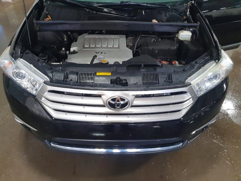 Photo 12 from auction – 2013 TOYOTA HIGHLANDER with VIN 5TDBK3EH0DS194194