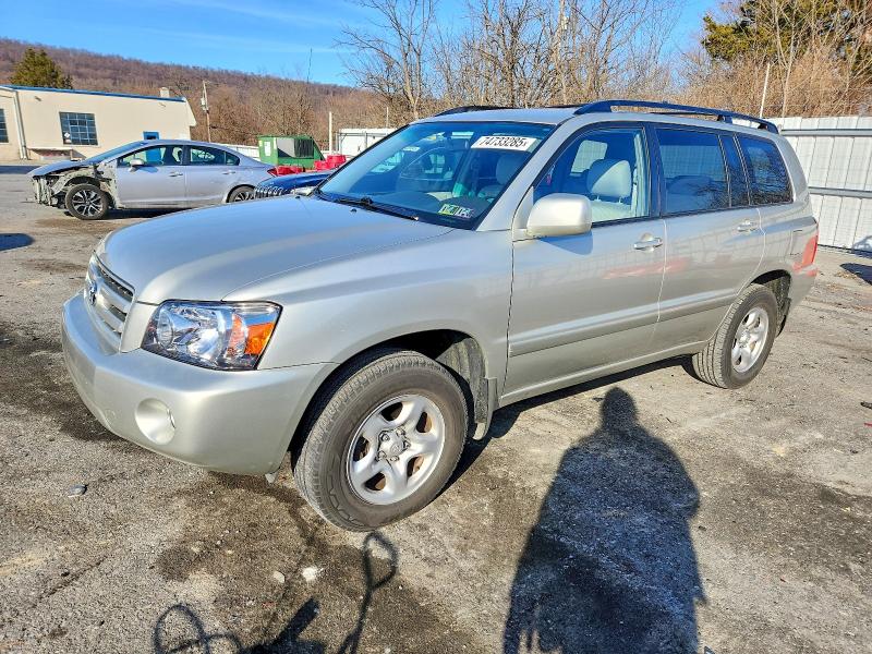 TOYOTA HIGHLANDER 2005 مع رقم تعريف المركبة JTEHD21A550037879 - صورة من المزاد