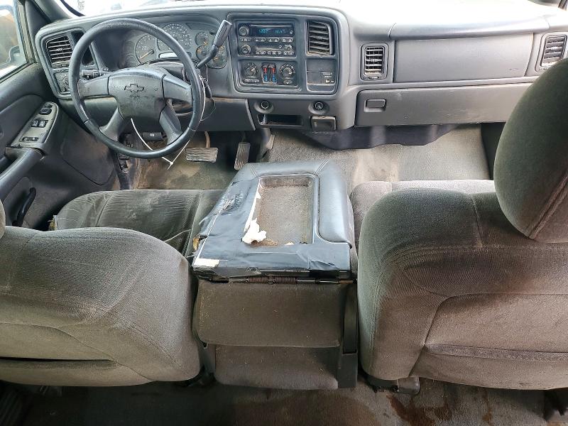 Photo 8 from auction – 2004 CHEVROLET SILVERADO with VIN 2GCEC19T541291508