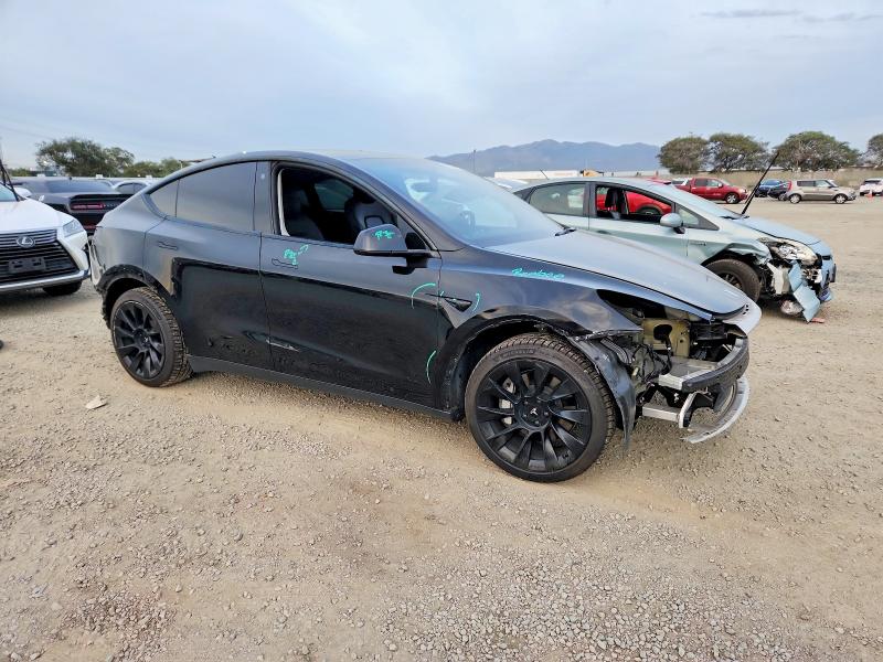 Photo 4 from auction – 2021 TESLA MODEL Y with VIN 5YJYGAEE0MF272659