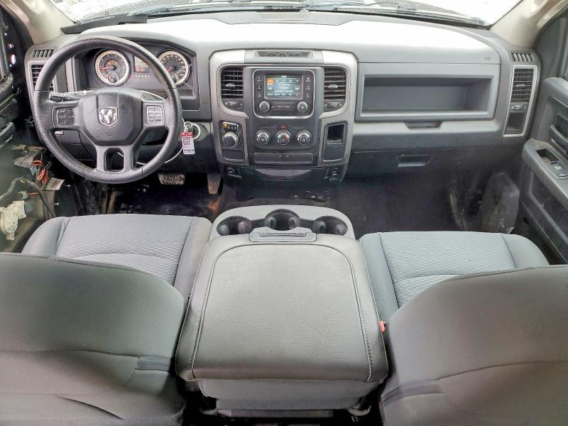 Photo 8 from auction – 2017 RAM 1500 with VIN 3C6RR6KT4HG582187