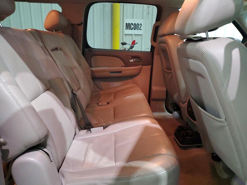 Photo 11 from auction – 2010 CHEVROLET SUBURBAN K with VIN 1GNUKJE31AR109401