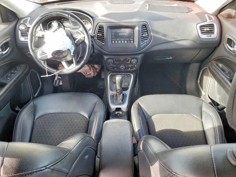 Photo 8 from auction – 2019 JEEP COMPASS with VIN 3C4NJDBB1KT847513