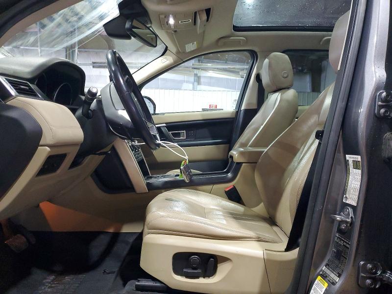Photo 7 from auction – 2017 LAND ROVER DISCOVERY with VIN SALCR2BG2HH667358