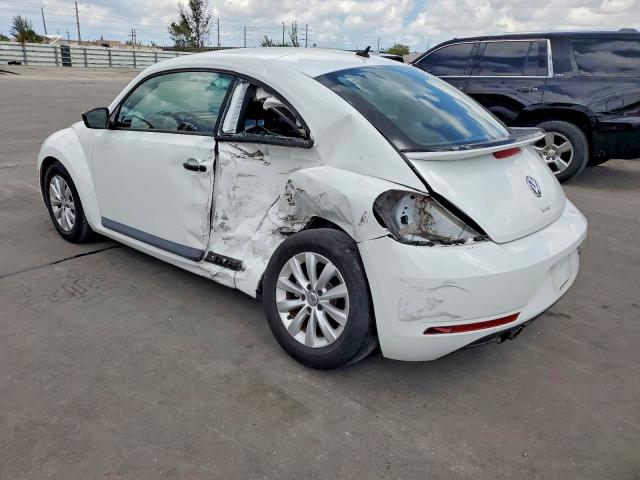 Photo 2 from auction – 2018 VOLKSWAGEN BEETLE with VIN 3VWFD7AT0JM725061