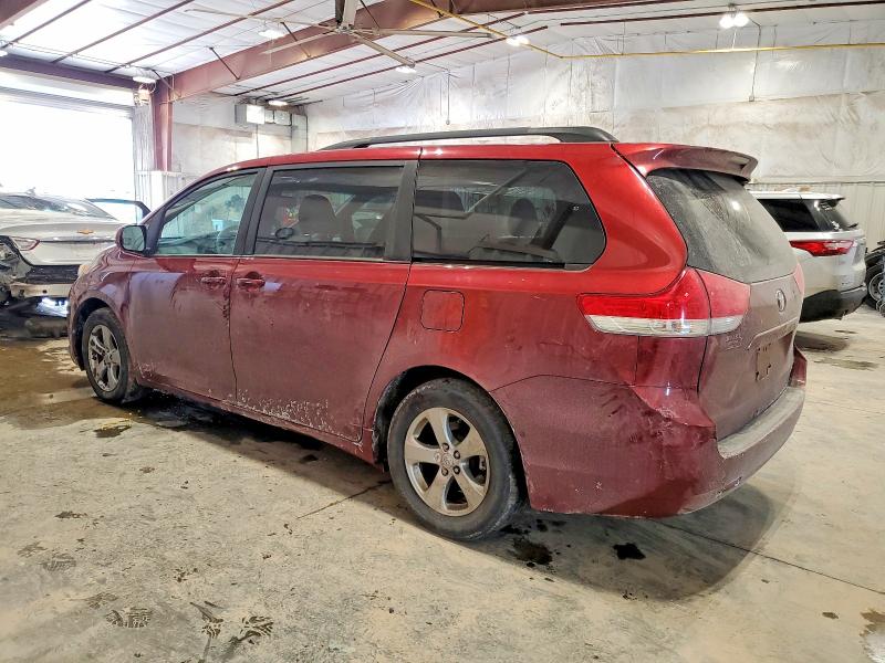 Photo 2 from auction – 2012 TOYOTA SIENNA LE with VIN 5TDKK3DC7CS196996