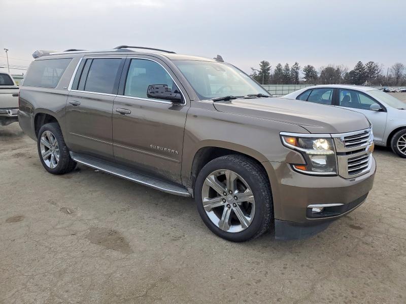 Photo 4 from auction – 2016 CHEVROLET SUBURBAN K with VIN 1GNSKJKC8GR123347