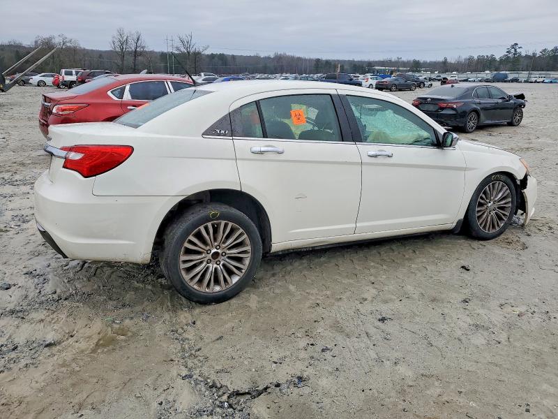 Photo 3 from auction – 2011 CHRYSLER 200 with VIN 1C3BC2FGXBN503383
