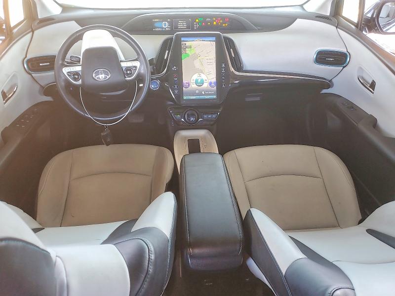 Photo 8 from auction – 2018 TOYOTA PRIUS PRIM with VIN JTDKARFP0J3082441