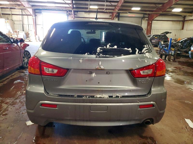 Photo 6 from auction – 2011 MITSUBISHI OUTLANDER with VIN JA4AR4AU4BZ023342