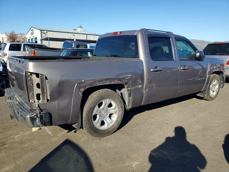 Photo 3 from auction – 2007 CHEVROLET SILVERADO with VIN 2GCEK13M871513354