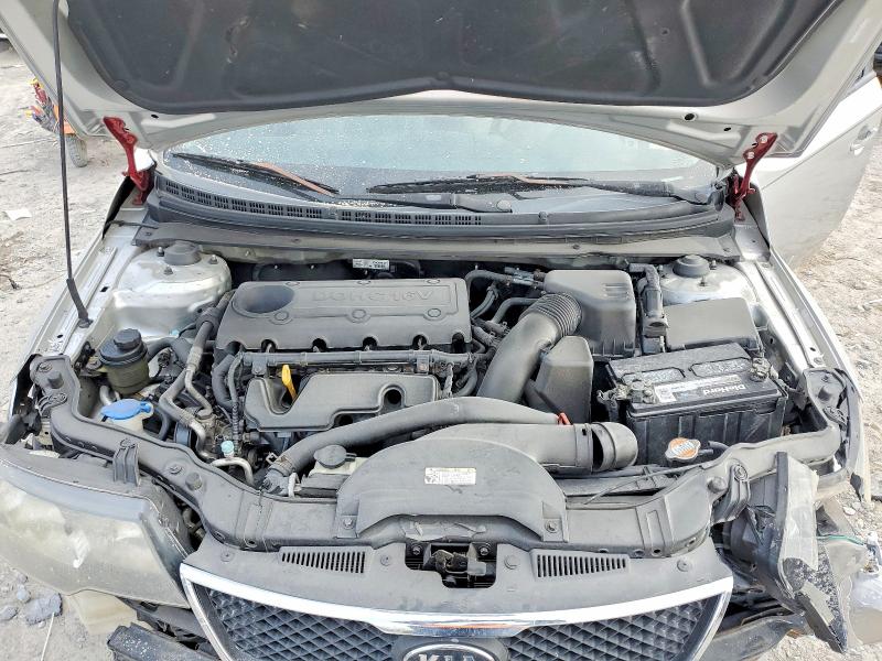 Photo 11 from auction – 2010 KIA FORTE with VIN KNAFU4A22A5280401