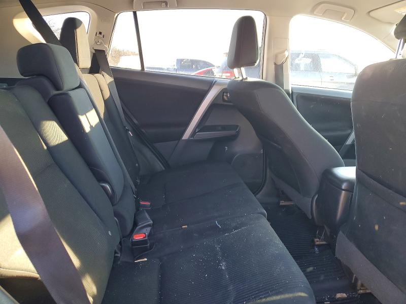 Photo 11 from auction – 2018 TOYOTA RAV4 LE with VIN 2T3BFREV3JW718106