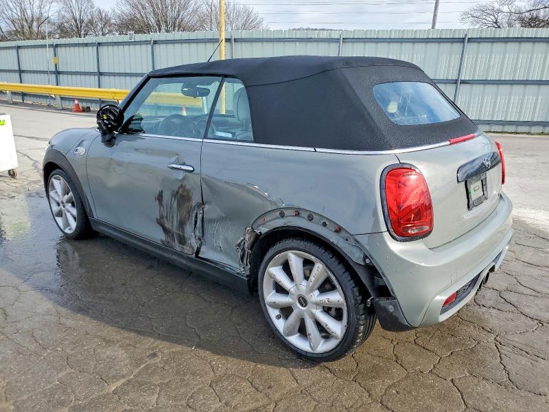 Photo 2 from auction – 2021 MINI COOPER with VIN WMWWJ5C07M3N02294