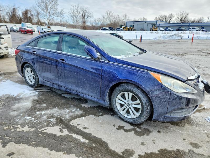 Photo 4 from auction – 2014 HYUNDAI SONATA with VIN 5NPEB4AC6EH892894
