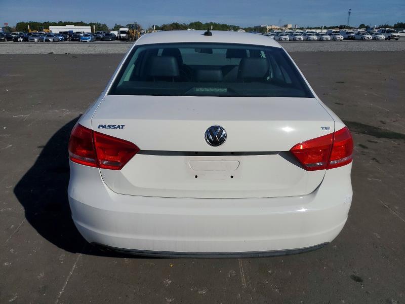 Photo 6 from auction – 2014 VOLKSWAGEN PASSAT S with VIN 1VWAS7A37EC043270