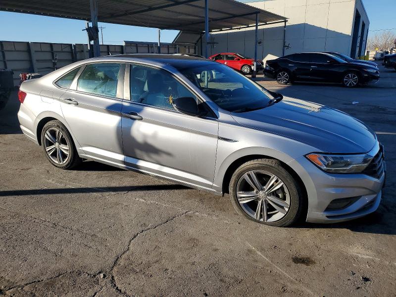 Photo 4 from auction – 2021 VOLKSWAGEN JETTA with VIN 3VWC57BU6MM044219