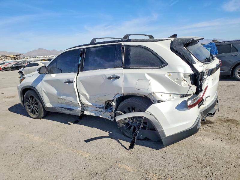 Photo 2 from auction – 2019 TOYOTA HIGHLANDER with VIN 5TDKZRFH4KS323631