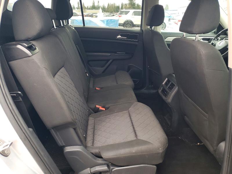 Photo 10 from auction – 2018 VOLKSWAGEN ATLAS S with VIN 1V2GR2CA6JC557062