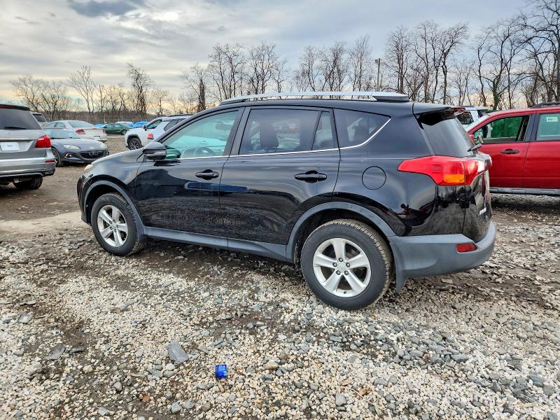 Photo 2 from auction – 2013 TOYOTA RAV4 XLE with VIN 2T3RFREV2DW101797