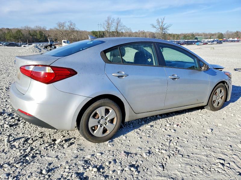 Photo 3 from auction – 2016 KIA FORTE LX with VIN KNAFK4A65G5507517
