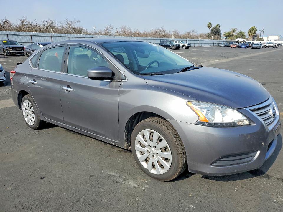 Photo 4 from auction – 2015 NISSAN SENTRA S with VIN 3N1AB7APXFL651671