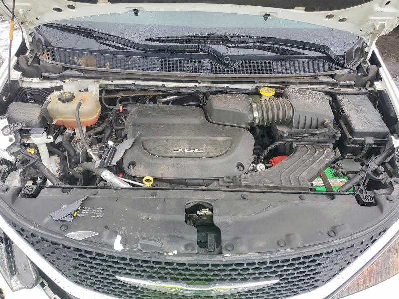Photo 12 from auction – 2017 CHRYSLER PACIFICA with VIN 2C4RC1DG6HR593313